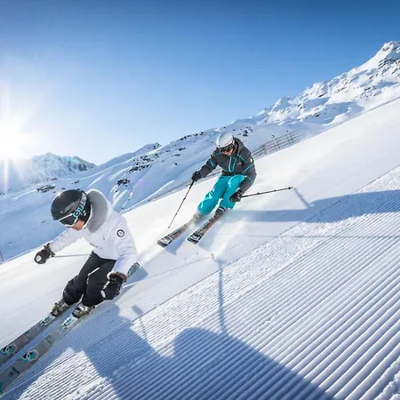 Hauts De La Vanoise - Location: Pour 2 Personnes Expose Sud Ouest, Etage Eleve, Centre Station Mae-9124 *